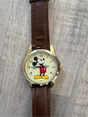 Disney Mickey Mouse Watch MCKAQ16001 Japan Movement Vintage Working